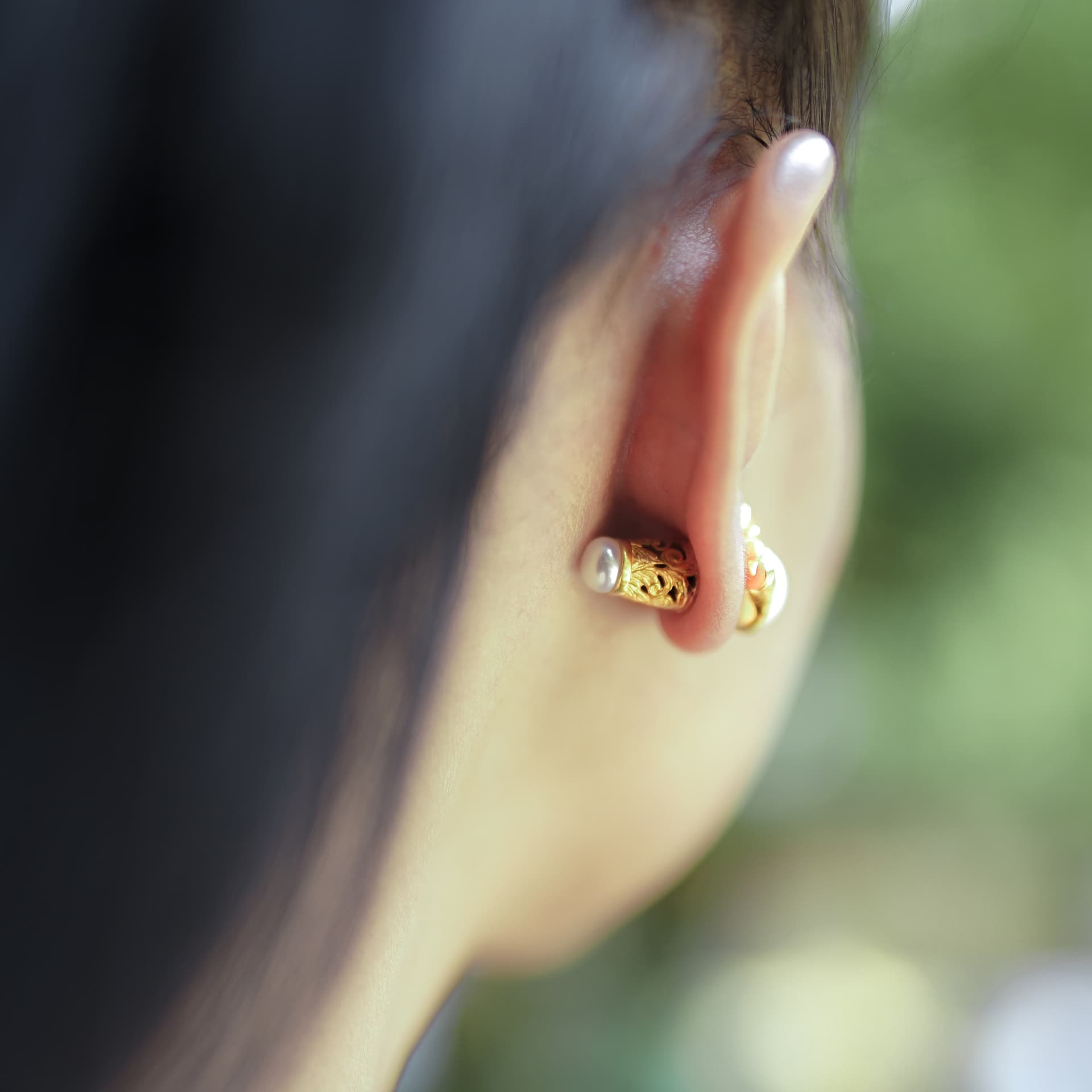 Danayu Earrings Gold 3