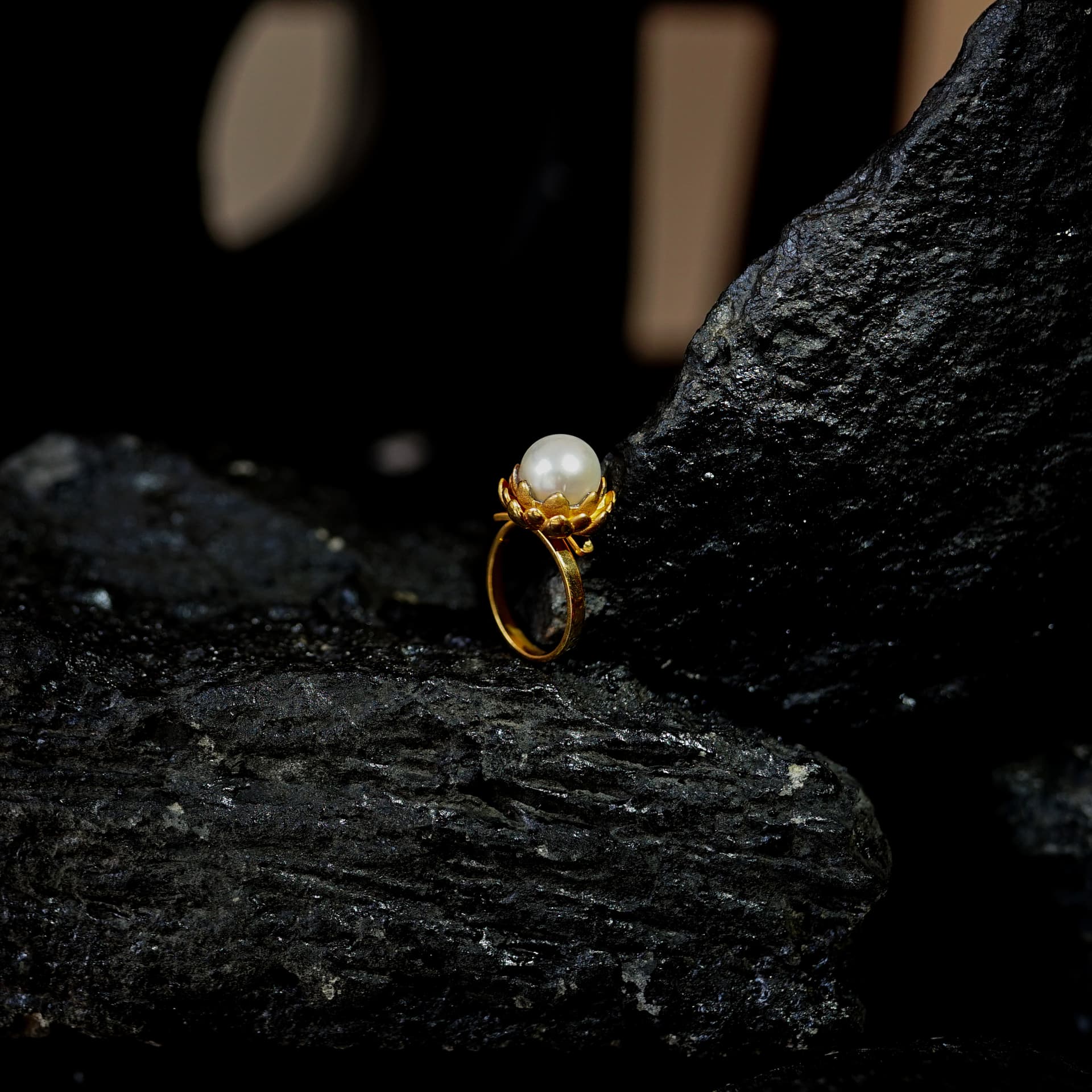 Blooming Lotus Ring Gold 4