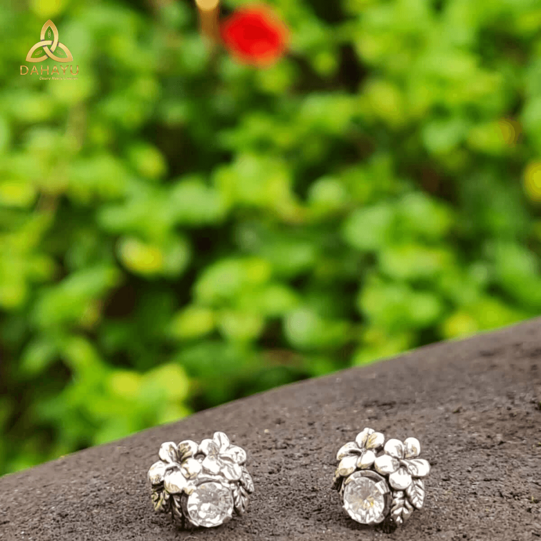 Pucuk Earrings Silver 3