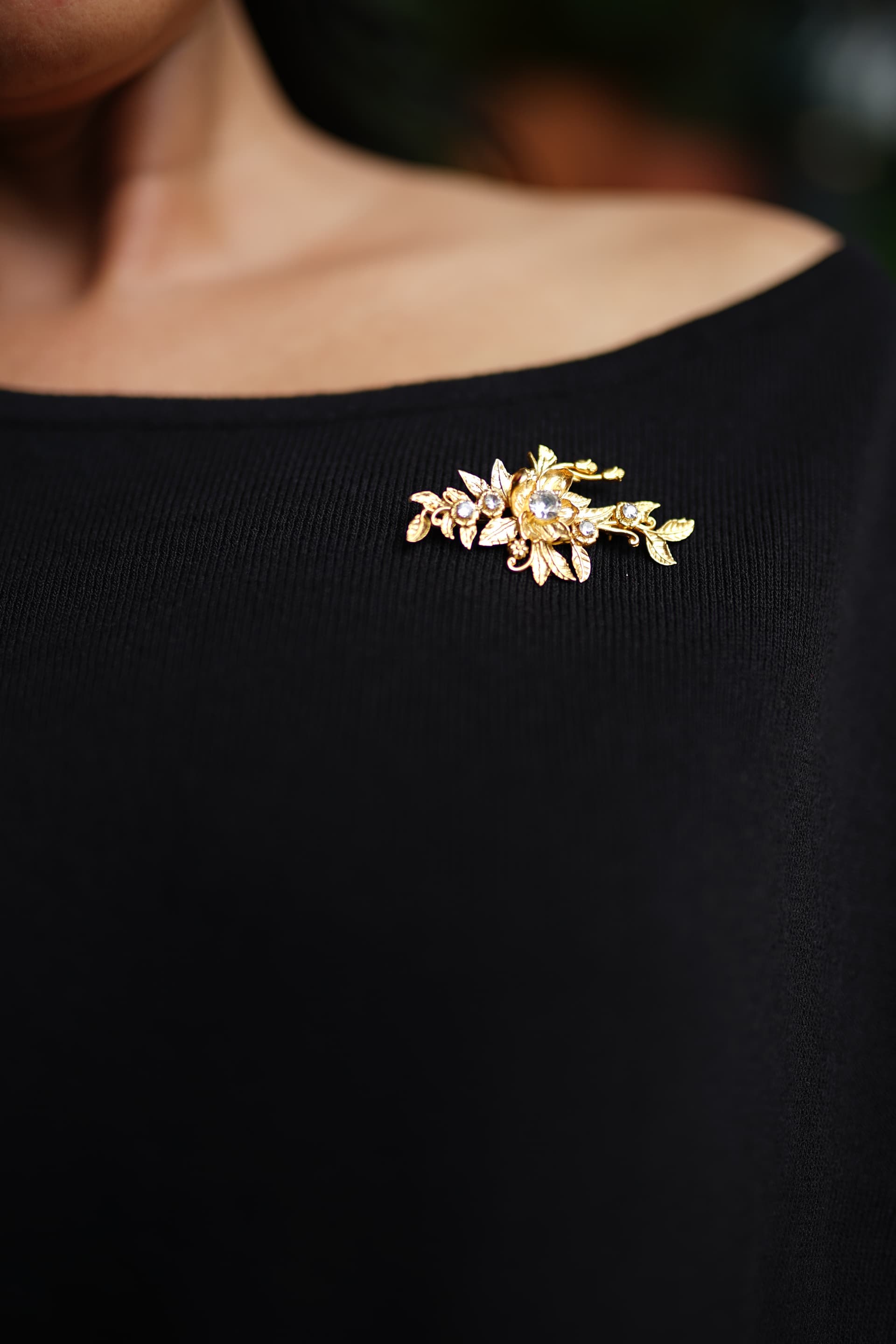 Puspa Broochs Gold 2