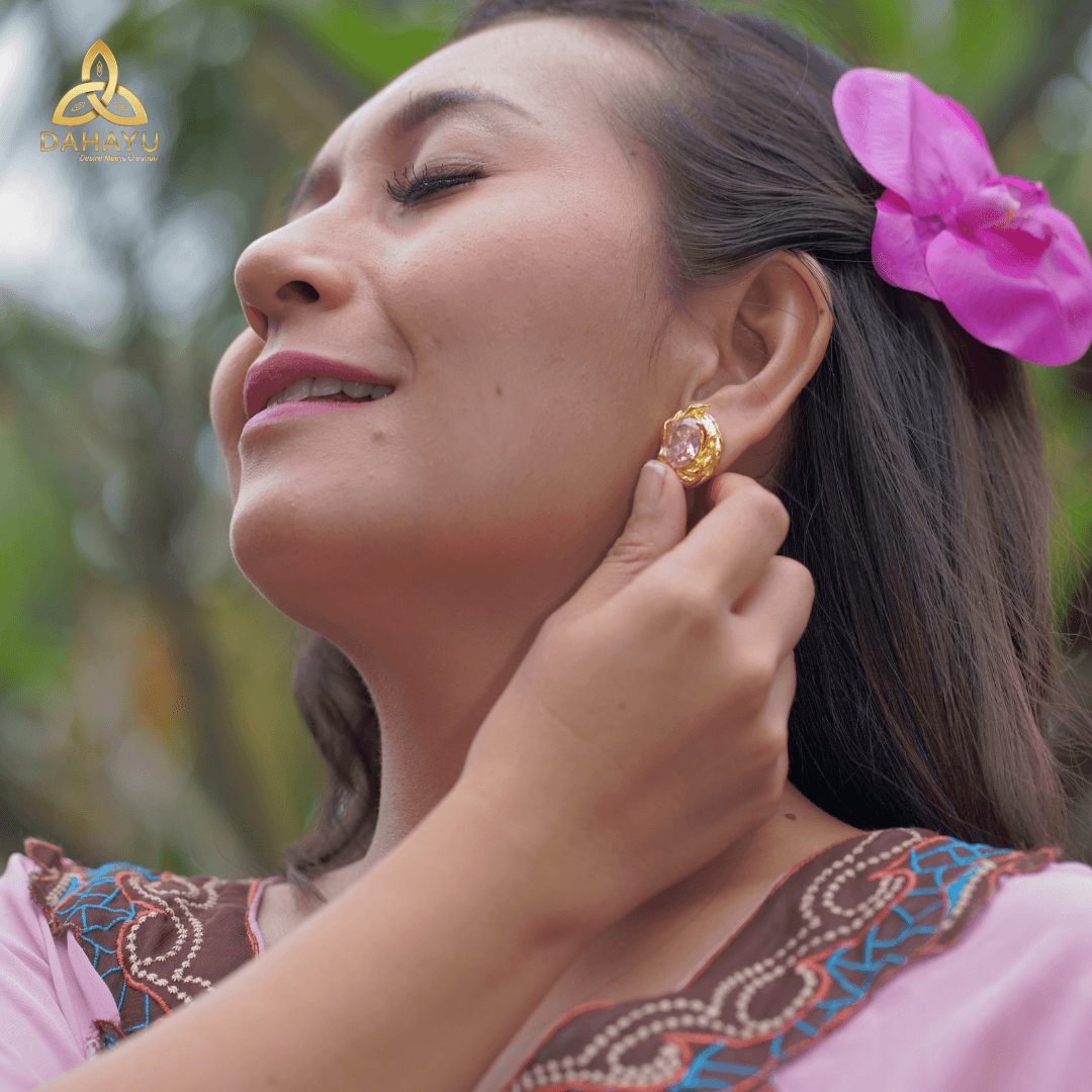 Subeng Calla Lilis Gold Pink Gemstone 2