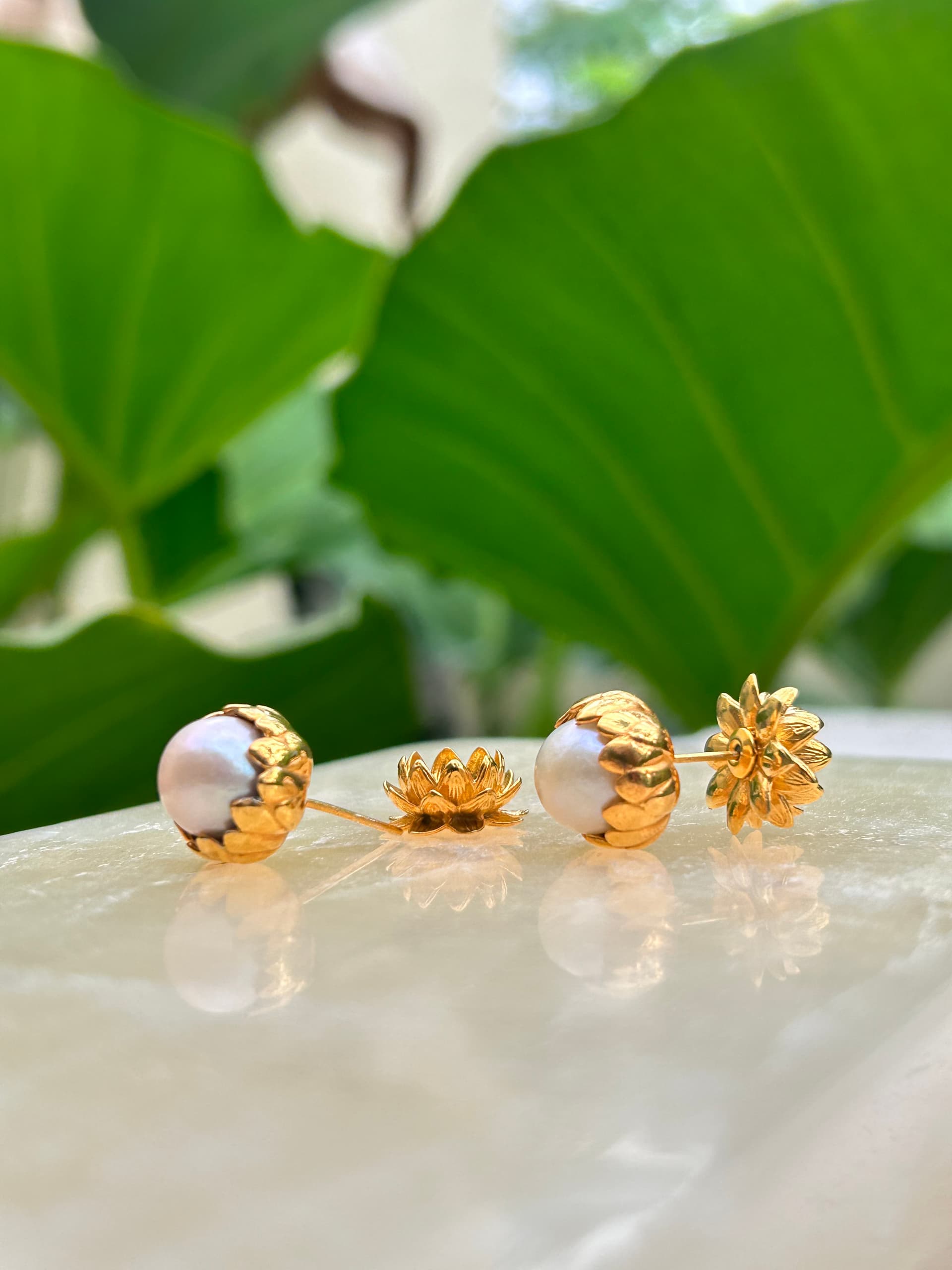 Tunjung Blooming Earring Gold 3